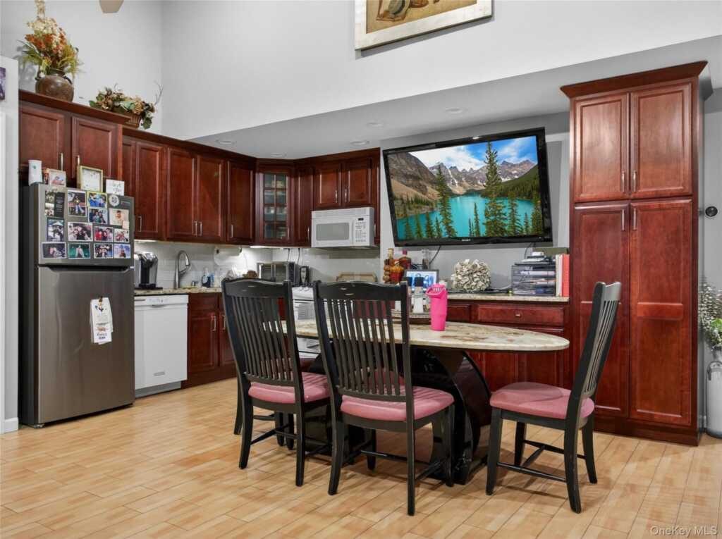 3 Claremont Lane, Suffern, NY 10901 - Photo 44 of 48