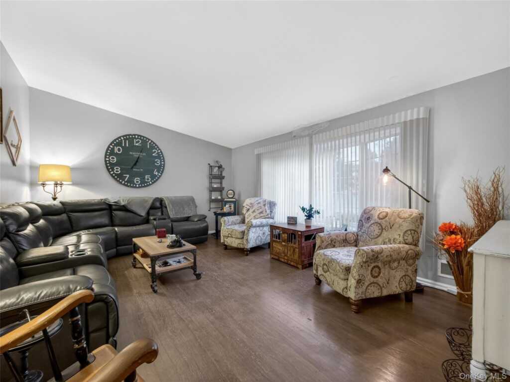 3 Claremont Lane, Suffern, NY 10901 - Photo 8 of 48
