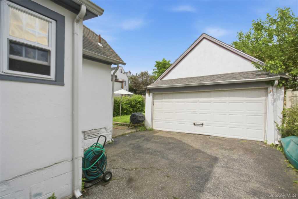463 Beach Avenue, Rye, NY 10543 - Photo 17 of 21