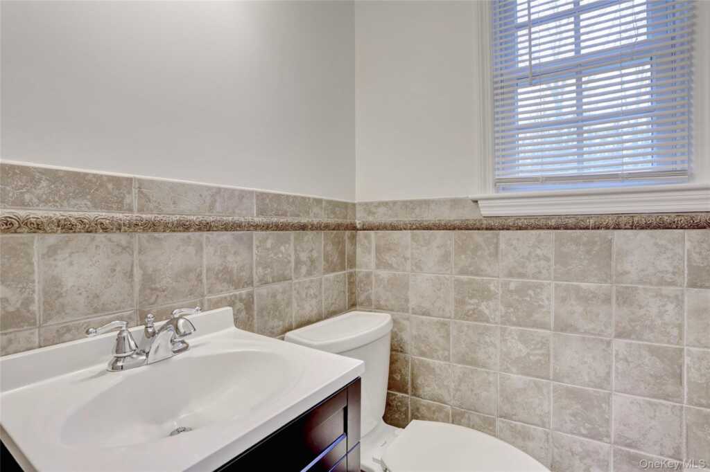 21 Mile Road, Suffern, NY 10901 - Photo 15 of 41