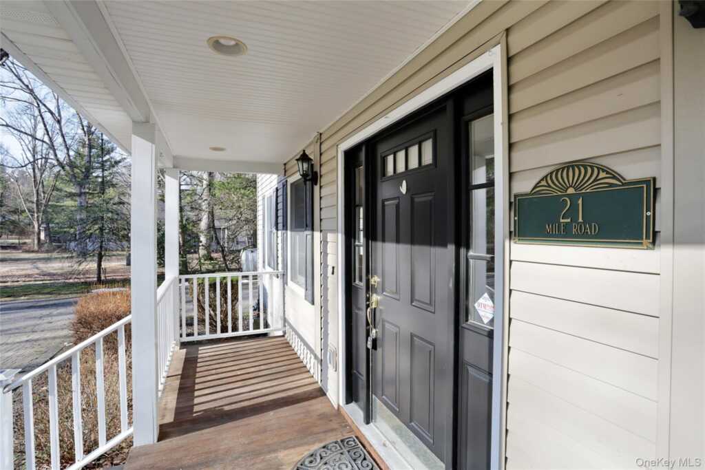 21 Mile Road, Suffern, NY 10901 - Photo 3 of 41