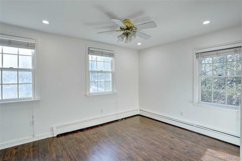 21 Mile Road, Suffern, NY 10901 - Photo 31 of 41
