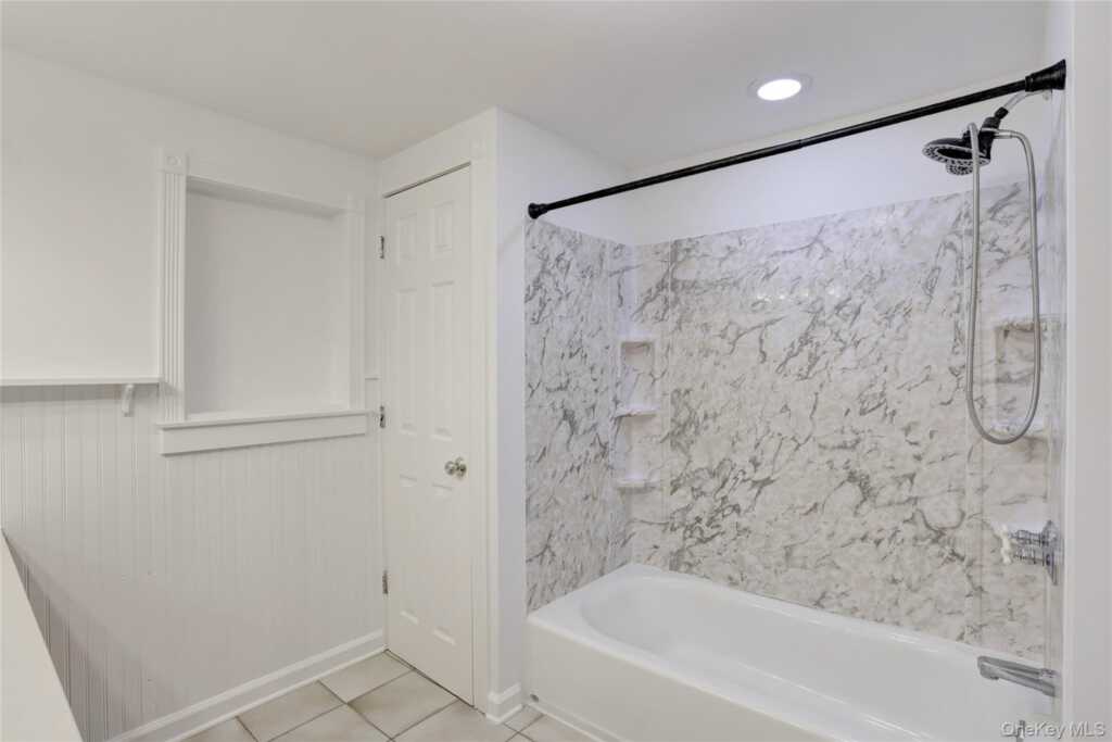 21 Mile Road, Suffern, NY 10901 - Photo 33 of 41