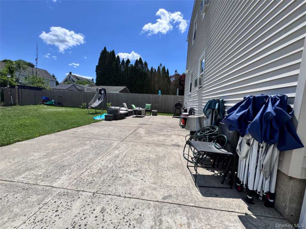 45 S Ridge Street, Rye, NY 10573 - Photo 33 of 40