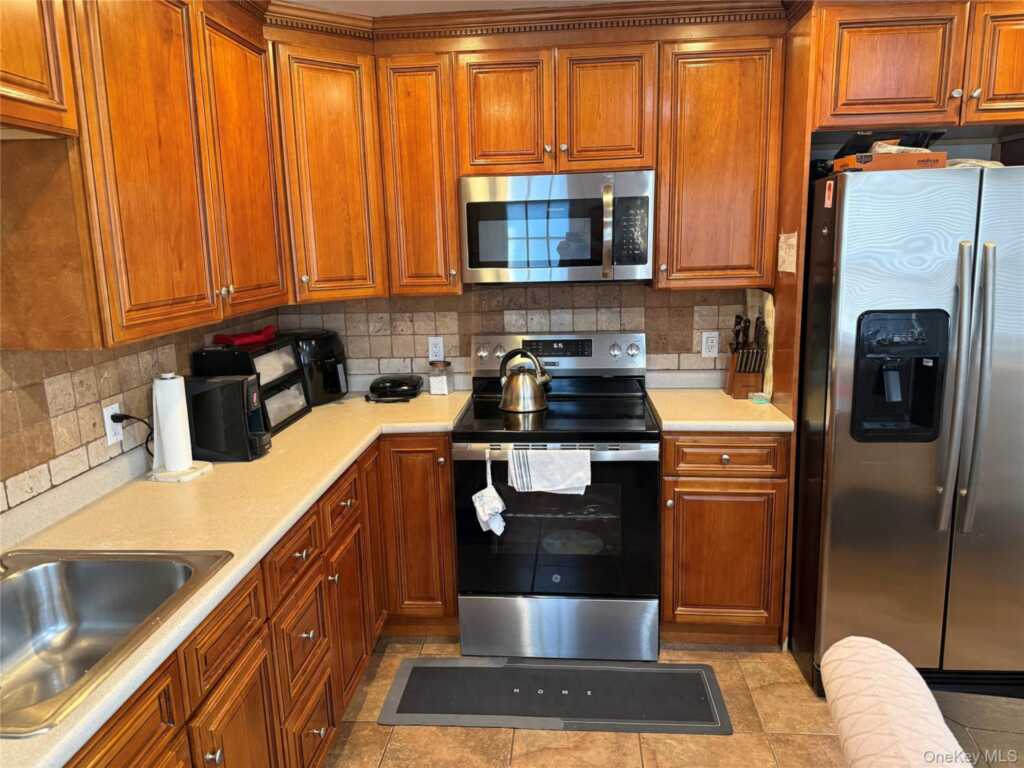 45 S Ridge Street, Rye, NY 10573 - Photo 9 of 40