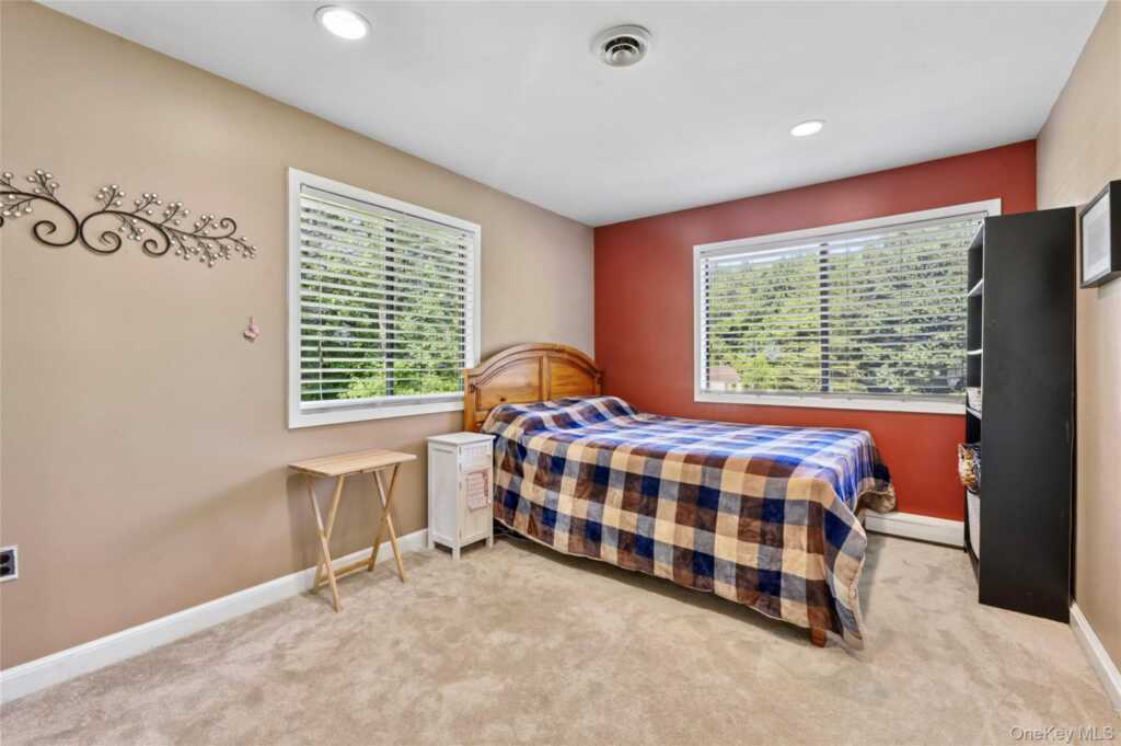 5 Shagbark Court, New City, NY 10956 - Photo 13 of 36