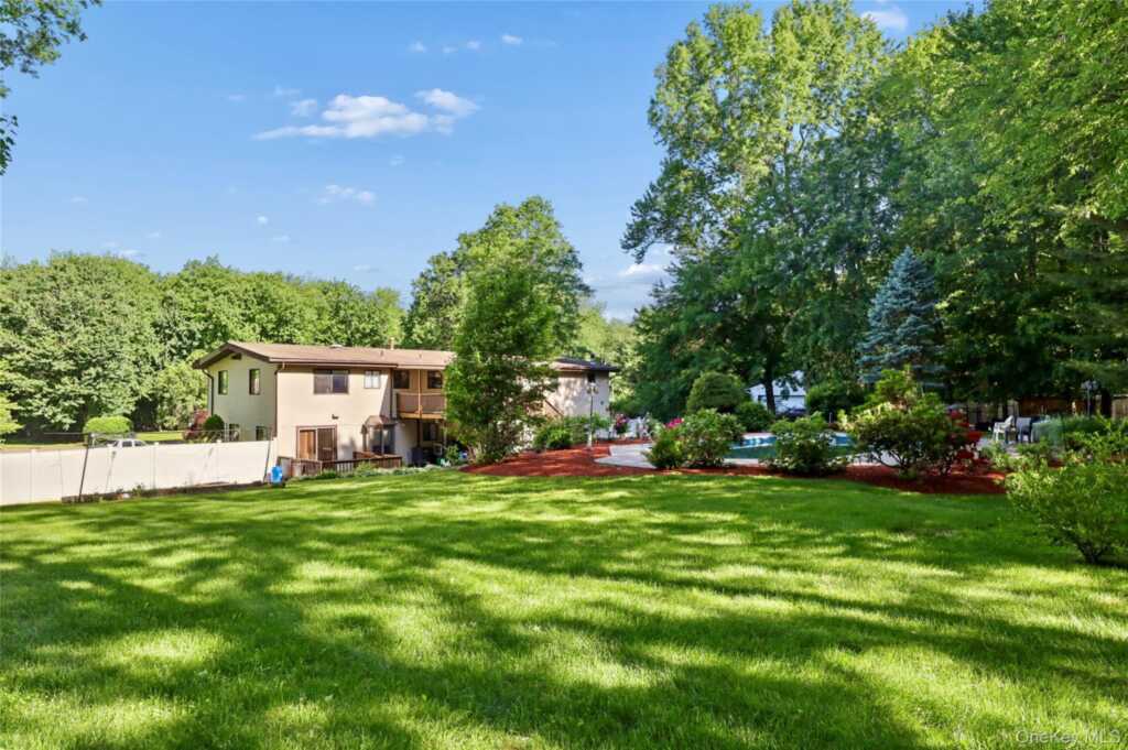 5 Shagbark Court, New City, NY 10956 - Photo 34 of 36