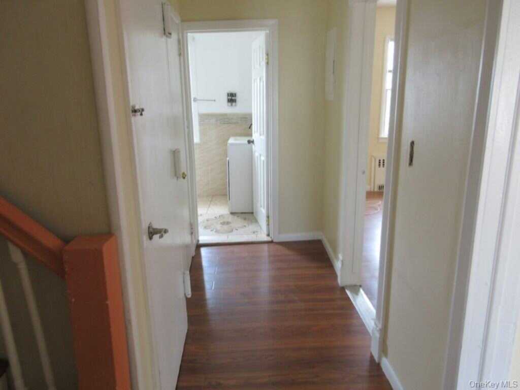 51 Howard Parkway, New Rochelle, NY 10801 - Photo 7 of 13