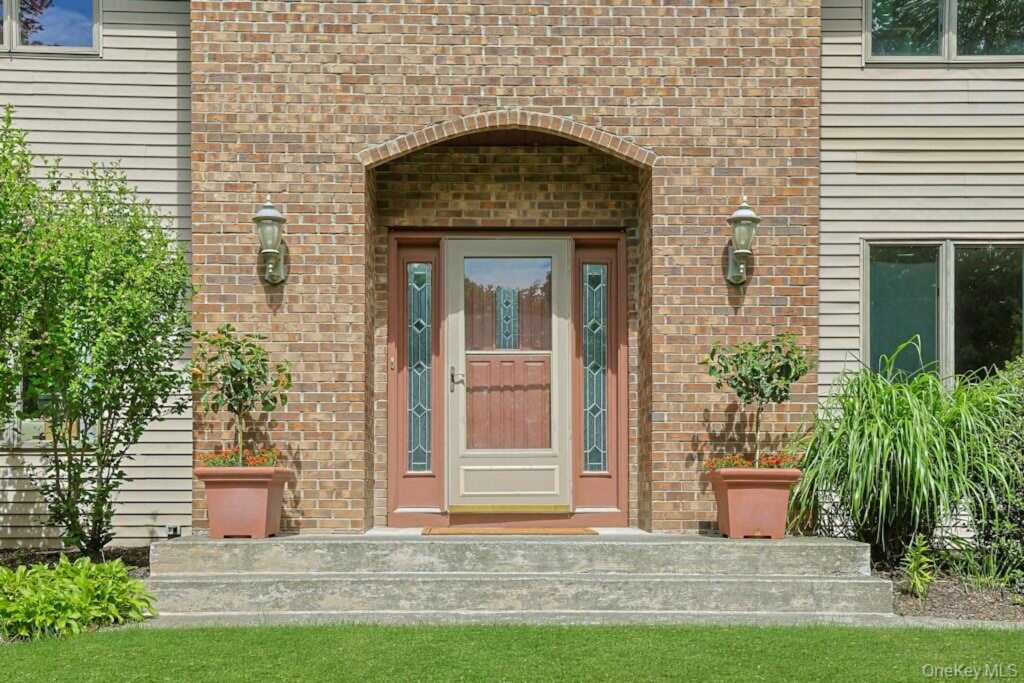 22 Peach Street, Nanuet, NY 10954 - Photo 11 of 41