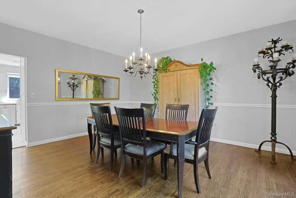 22 Peach Street, Nanuet, NY 10954 - Photo 18 of 41