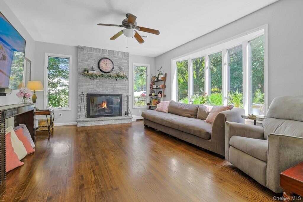 22 Peach Street, Nanuet, NY 10954 - Photo 27 of 41