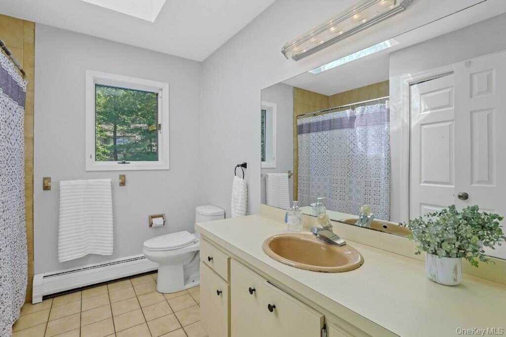 22 Peach Street, Nanuet, NY 10954 - Photo 36 of 41