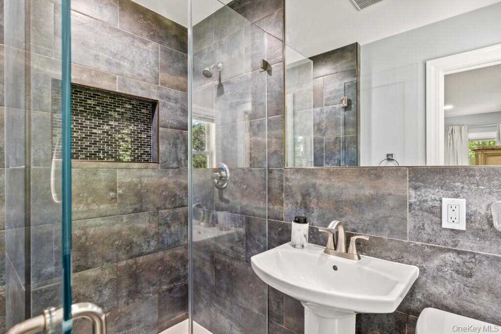 16 Loraine Drive, New City, NY 10956 - Photo 35 of 46