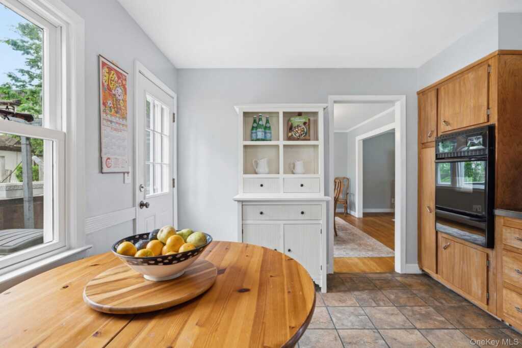 857 Webster Avenue, New Rochelle, NY 10804 - Photo 10 of 27