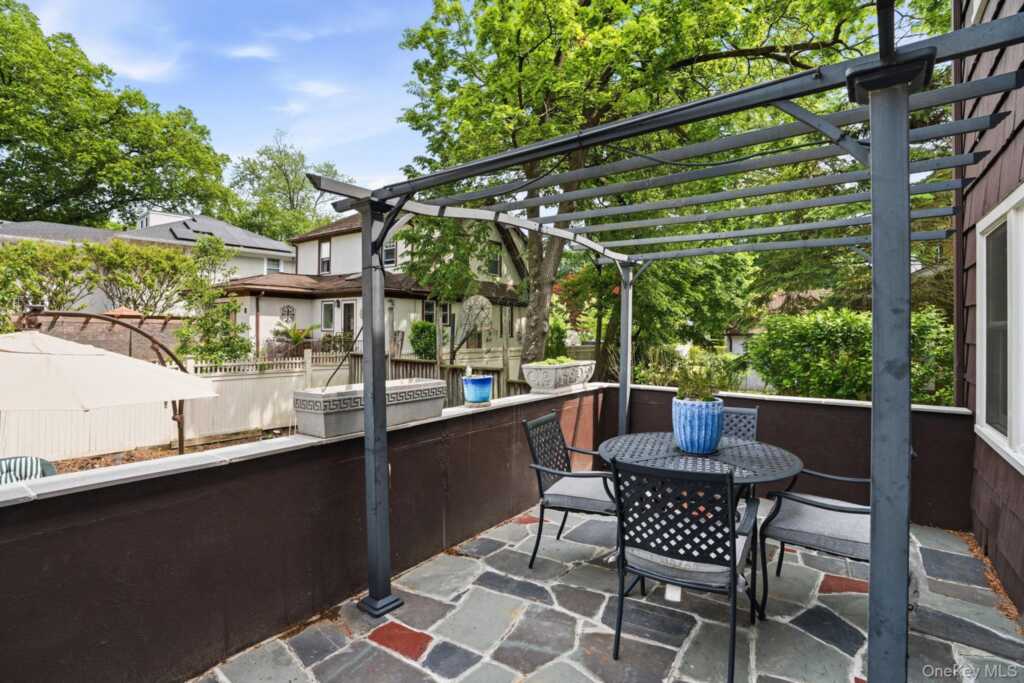 857 Webster Avenue, New Rochelle, NY 10804 - Photo 24 of 27