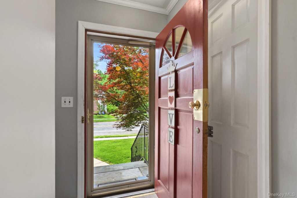 857 Webster Avenue, New Rochelle, NY 10804 - Photo 3 of 27