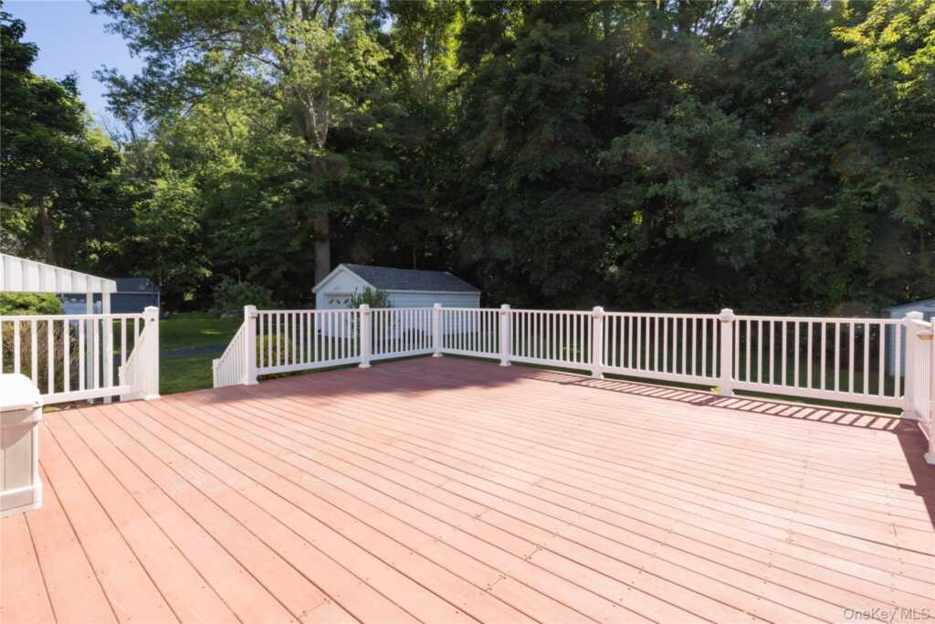 6 Beech Street, Nanuet, NY 10954 - Photo 10 of 31