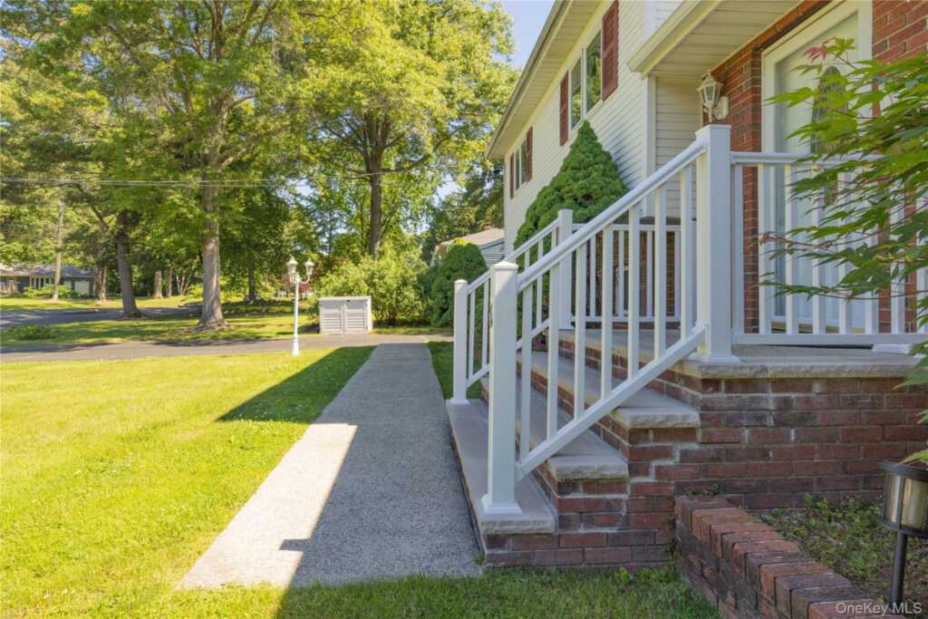 6 Beech Street, Nanuet, NY 10954 - Photo 11 of 31