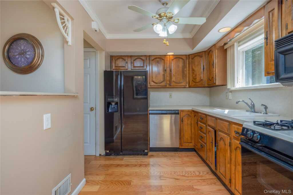 6 Beech Street, Nanuet, NY 10954 - Photo 21 of 31