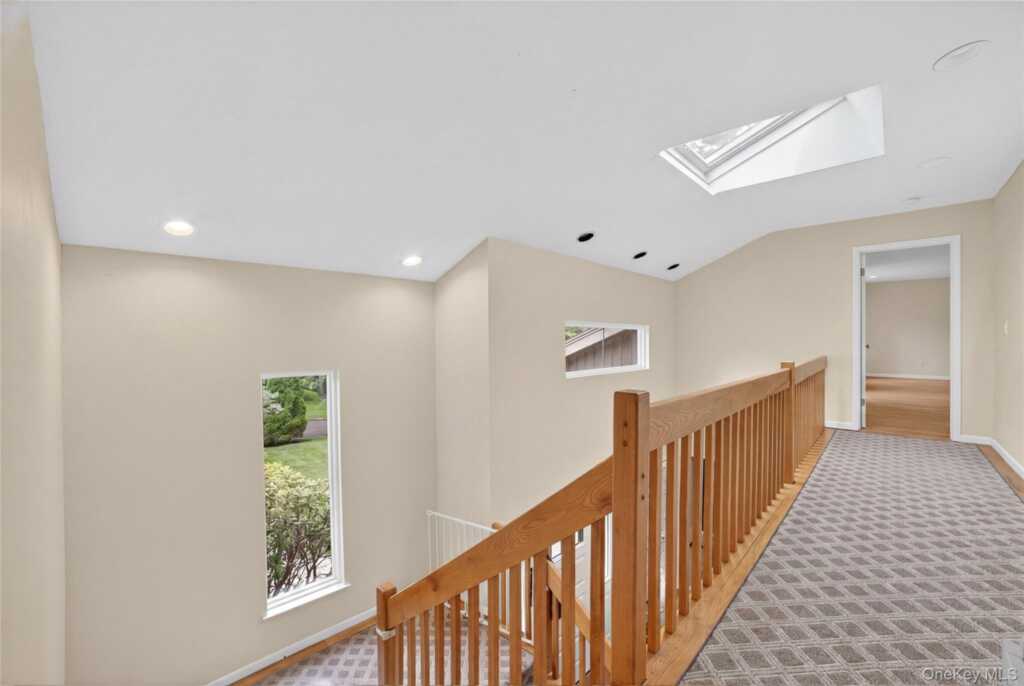 3 Leir Court, White Plains, NY 10605 - Photo 19 of 50