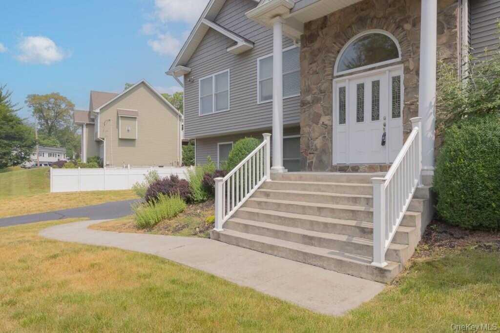 69 Heights Road, Stony Point, NY 10980 - Photo 2 of 28