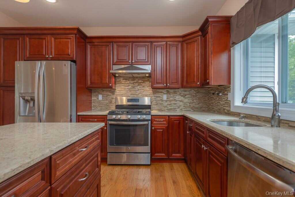69 Heights Road, Stony Point, NY 10980 - Photo 9 of 28