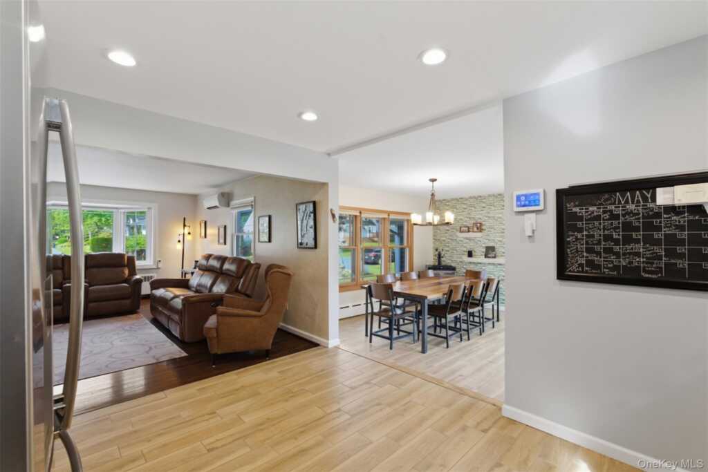 20 Terrace Avenue, Suffern, NY 10901 - Photo 7 of 37