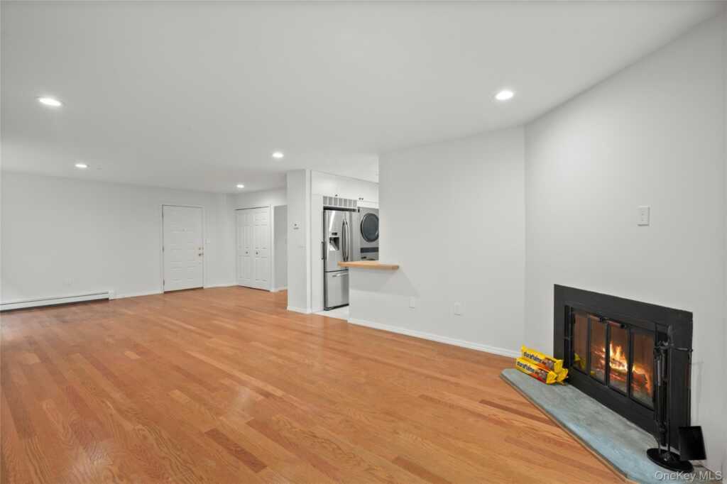 50 Dekalb Avenue, Unit #N4F, White Plains, NY 10605 - Photo 6 of 25