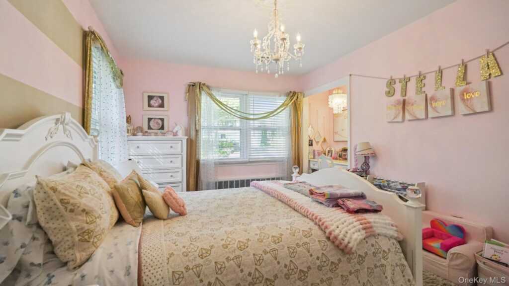 25 Manor Avenue, White Plains, NY 10605 - Photo 27 of 46
