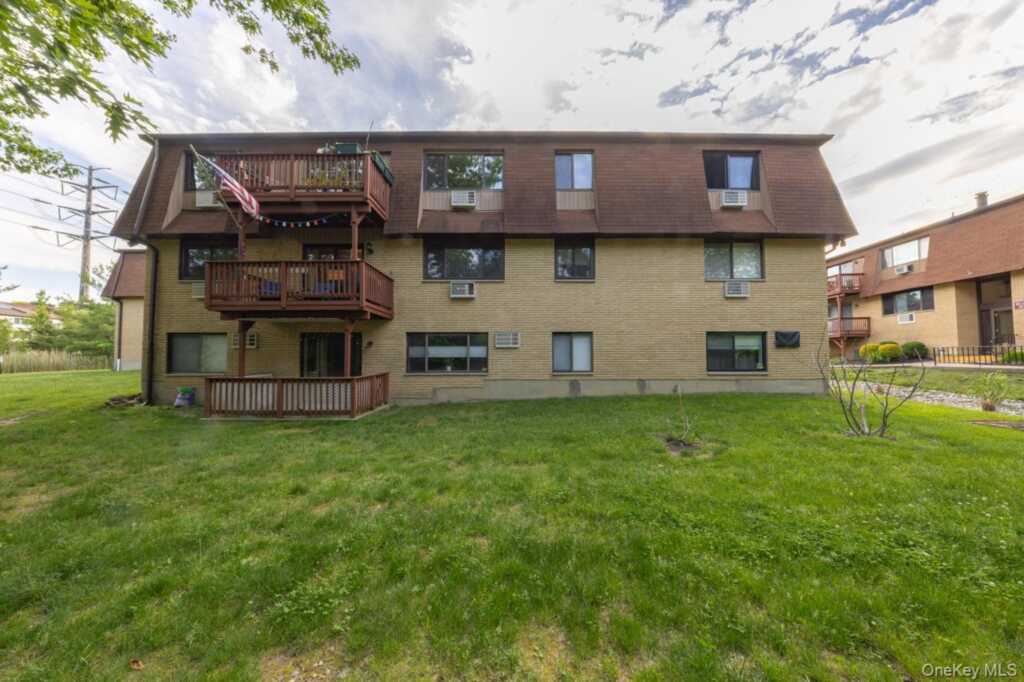 97B N Middletown Road, Unit #97B, Pearl River, NY 10965 - Photo 28 of 29