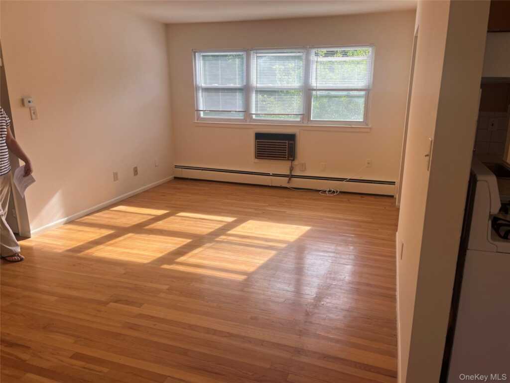 97B N Middletown Road, Unit #97B, Pearl River, NY 10965 - Photo 3 of 29