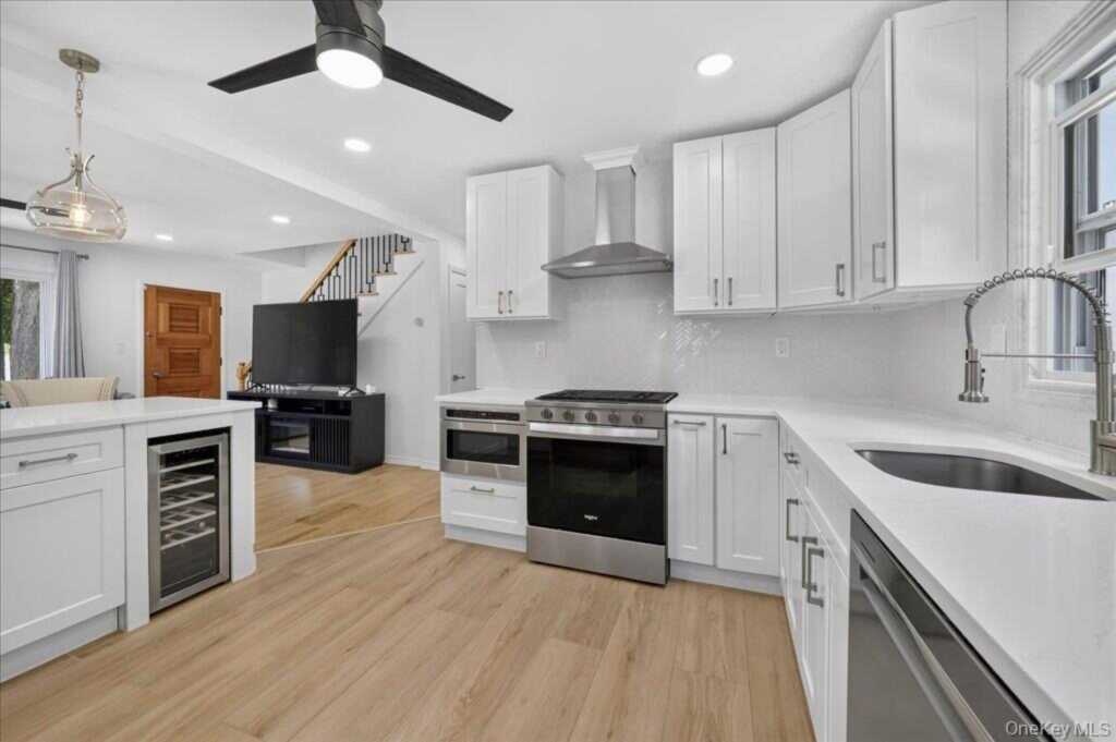 33 Terrace Avenue, Suffern, NY 10901 - Photo 8 of 37