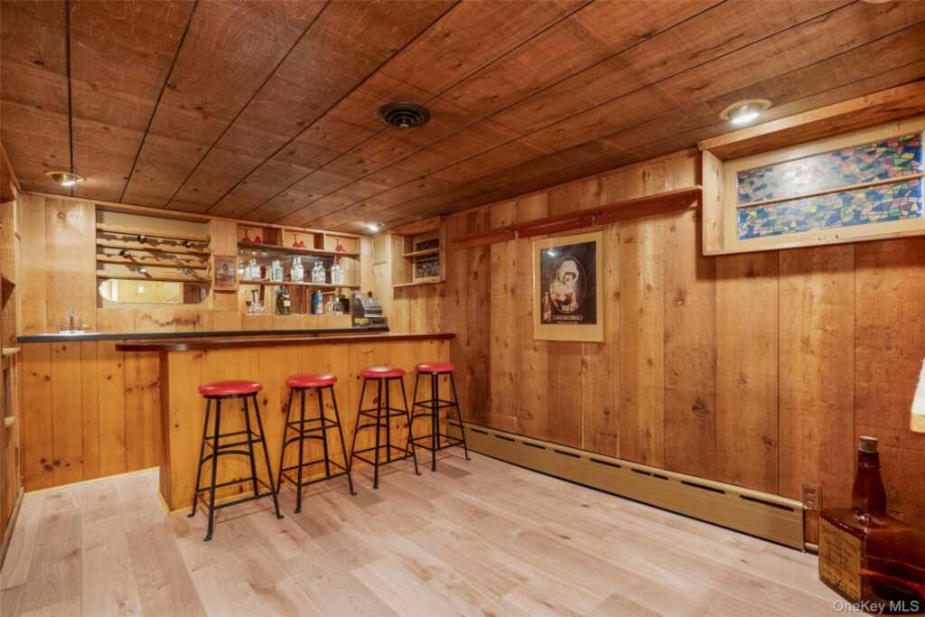 14 Ridgeland Terrace, Rye, NY 10580 - Photo 17 of 37