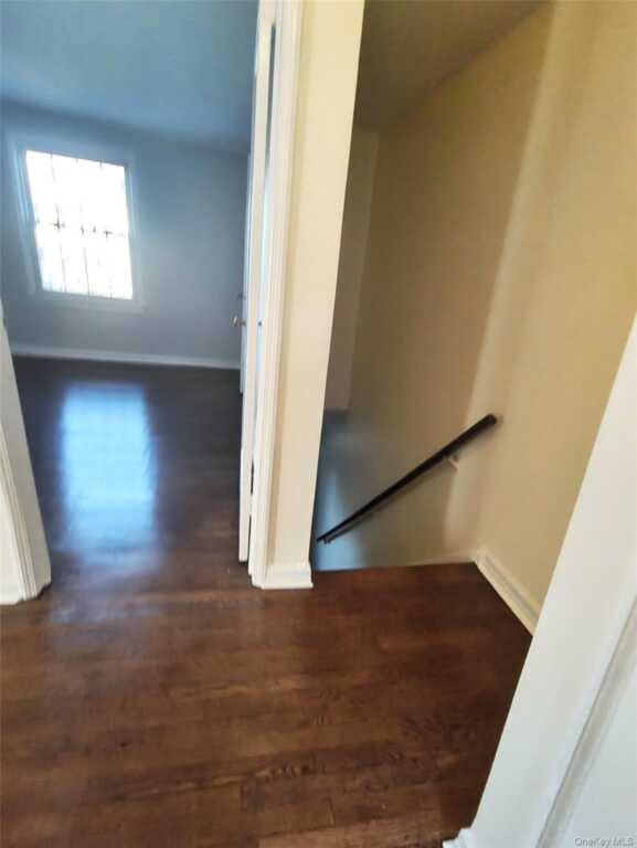 7 Lanecrest Avenue, New Rochelle, NY 10805 - Photo 7 of 13