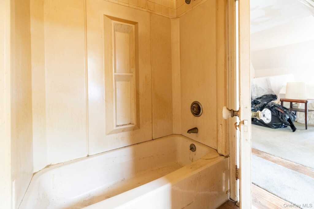 26 Glen Avenue, Rye, NY 10573 - Photo 31 of 48