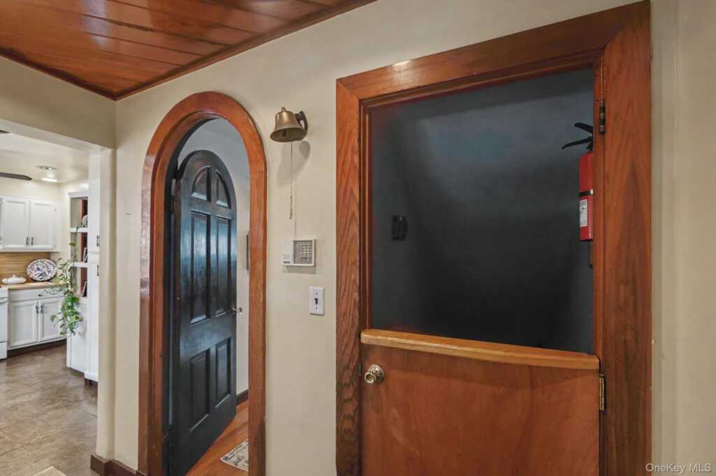 26 Glen Avenue, Rye, NY 10573 - Photo 32 of 48