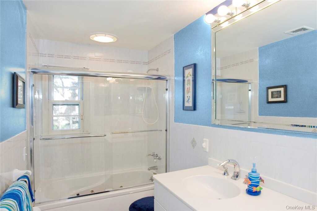 441 Boston Post Road, Rye, NY 10580 - Photo 11 of 16