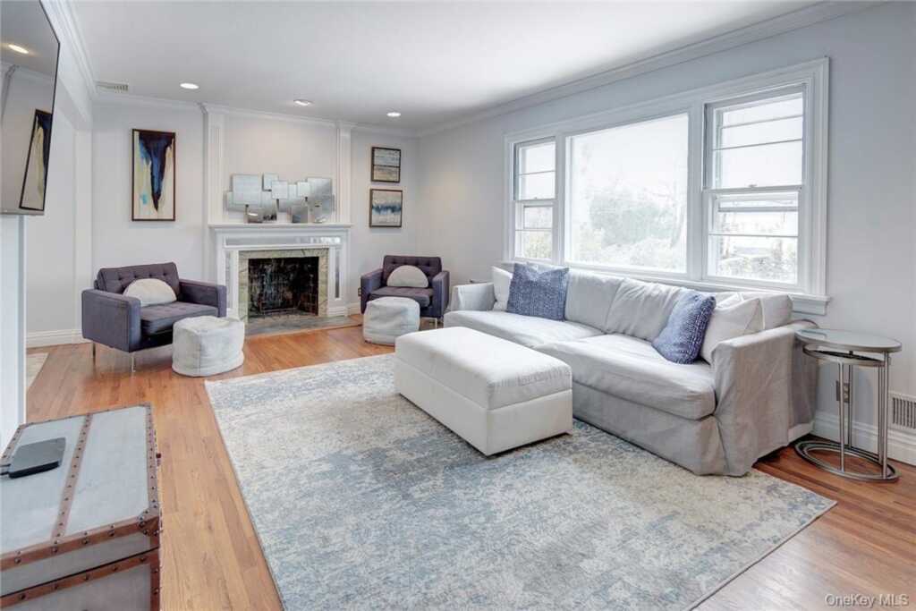 441 Boston Post Road, Rye, NY 10580 - Photo 2 of 16