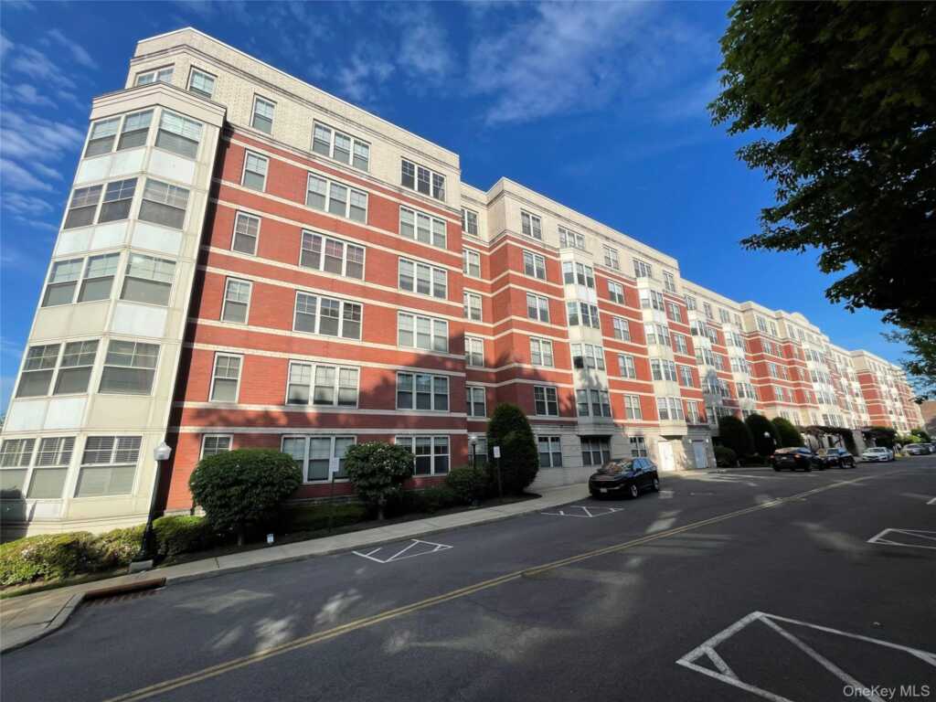 300 Mamaroneck Avenue, Unit #716, White Plains, NY 10605