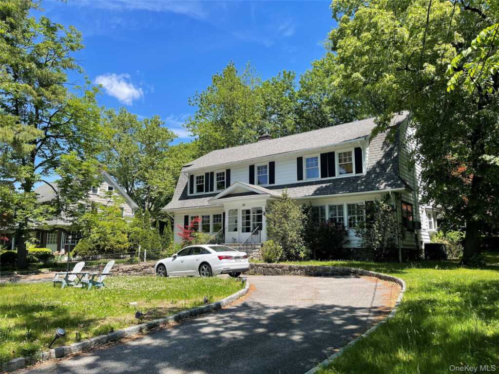 38 Gedney Park Drive, White Plains, NY 10605