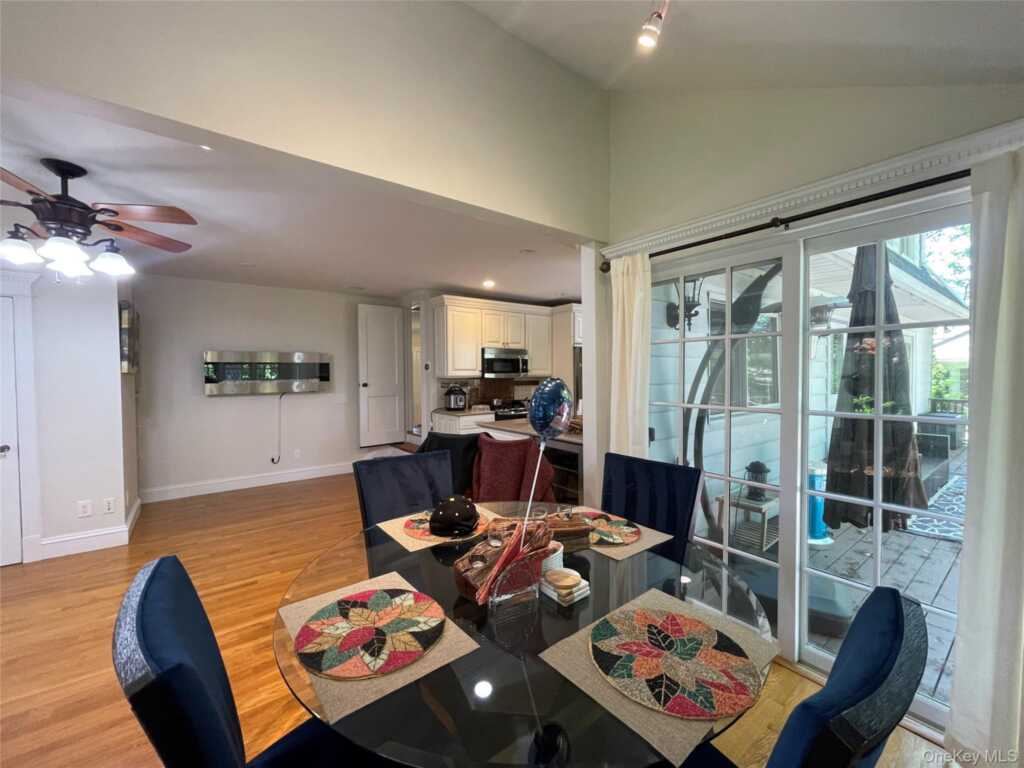 38 Gedney Park Drive, White Plains, NY 10605 - Photo 12 of 26