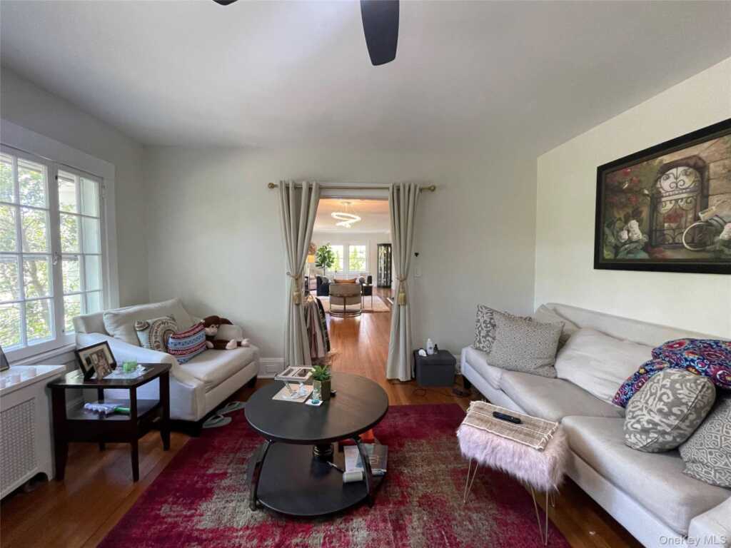 38 Gedney Park Drive, White Plains, NY 10605 - Photo 14 of 26
