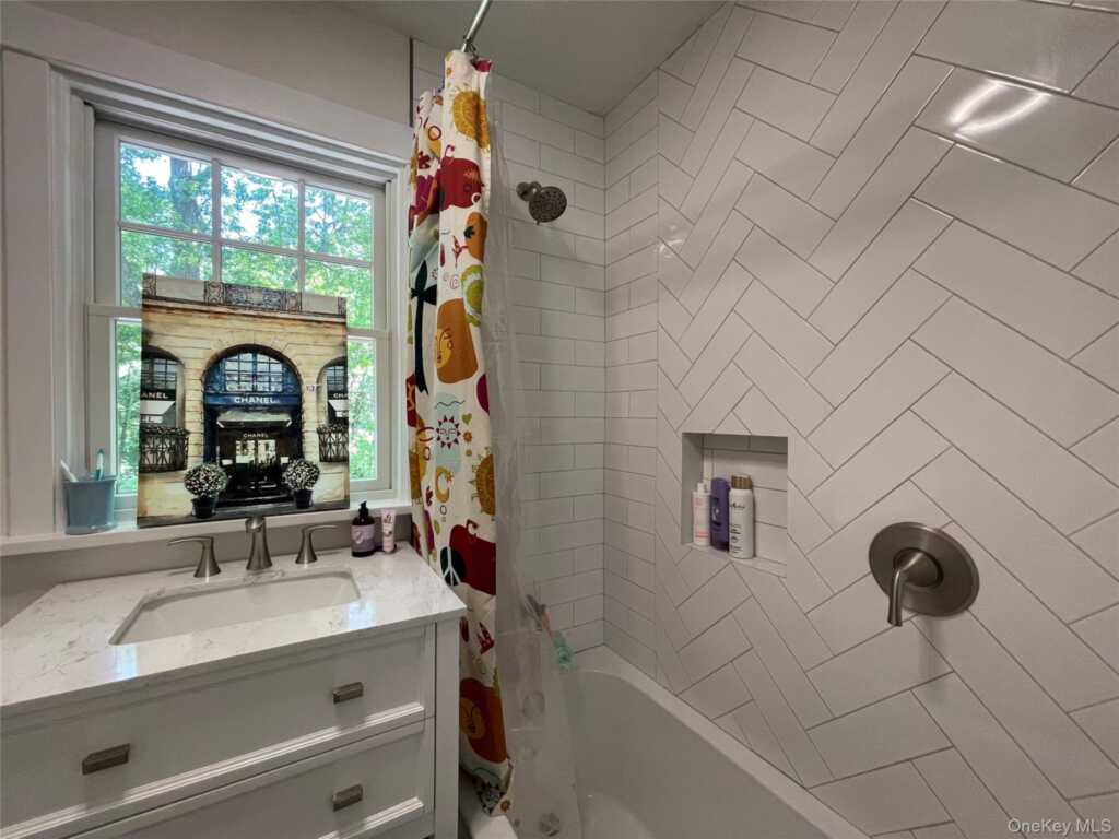 38 Gedney Park Drive, White Plains, NY 10605 - Photo 19 of 26
