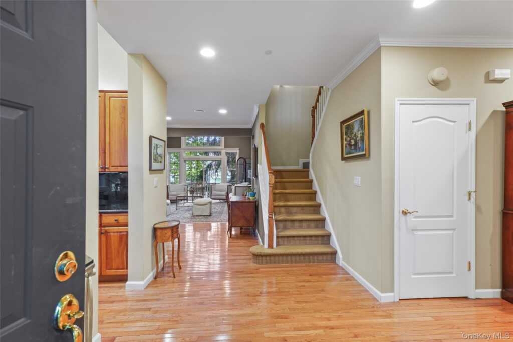 2 Heirloom Lane, Rye, NY 10573 - Photo 13 of 37