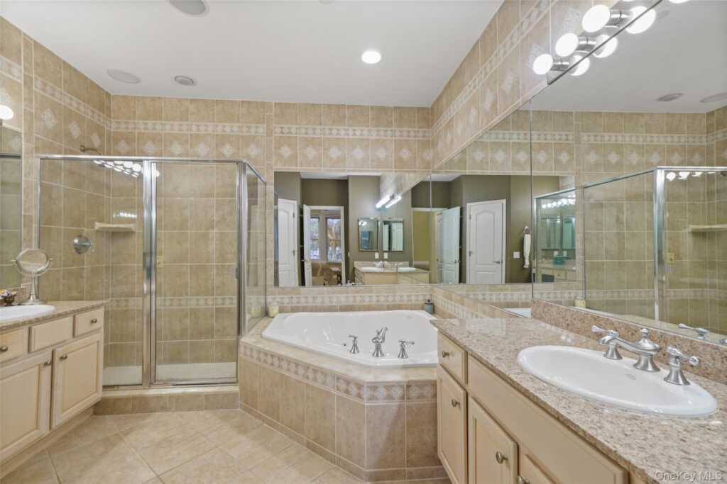 2 Heirloom Lane, Rye, NY 10573 - Photo 15 of 37