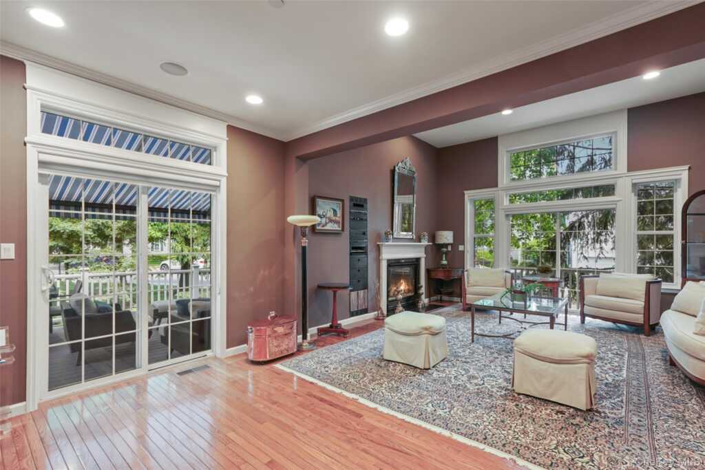 2 Heirloom Lane, Rye, NY 10573 - Photo 6 of 37