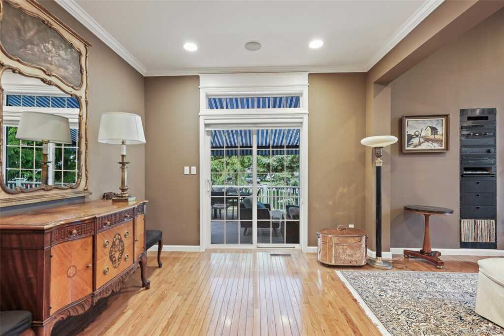 2 Heirloom Lane, Rye, NY 10573 - Photo 7 of 37