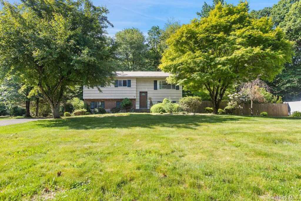 31 Amarillo Drive, Nanuet, NY 10954 - Photo 35 of 38