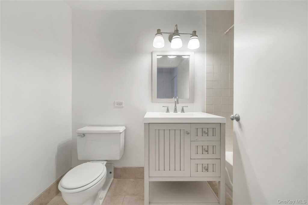 1 Landmark Square, Unit #522, Rye, NY 10573 - Photo 5 of 32