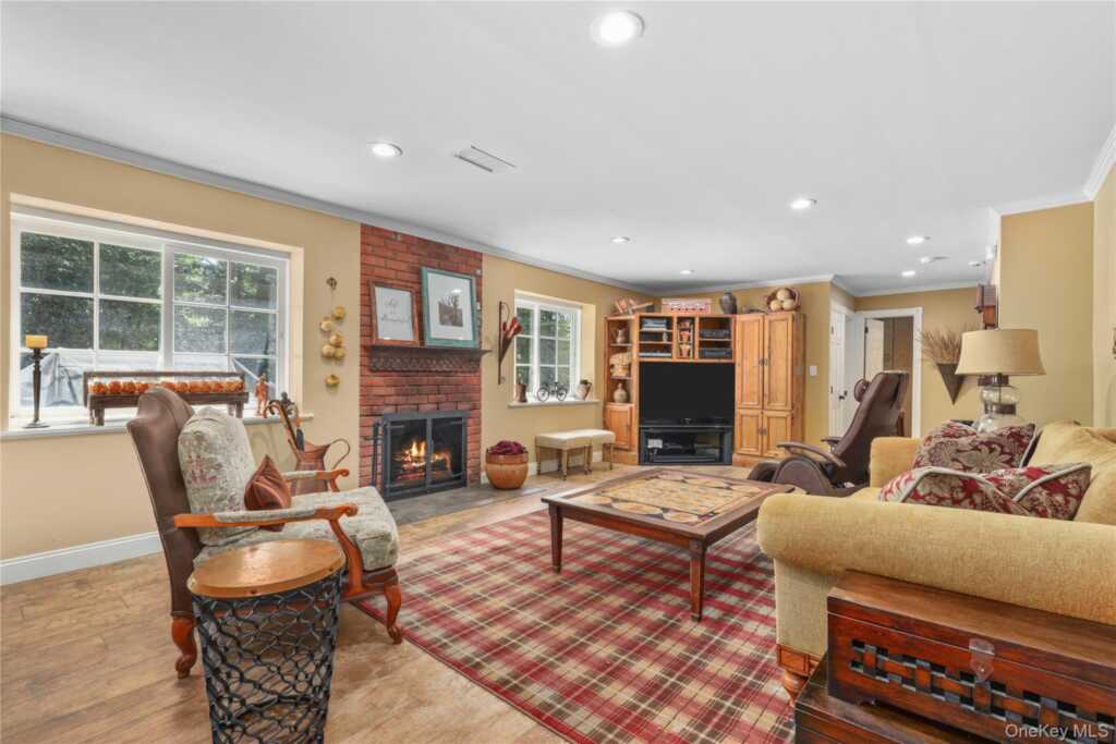 41 Lincoln Avenue, Rye, NY 10573 - Photo 10 of 39